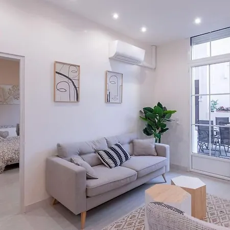 Apartmán Luxury With Large Terrace On Famous Rue D'antibes! - Pasteur By Halldis Cannes