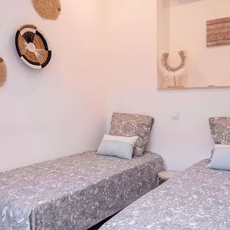 Luxury With Large Terrace On Famous Rue D'antibes! - Pasteur By Halldis