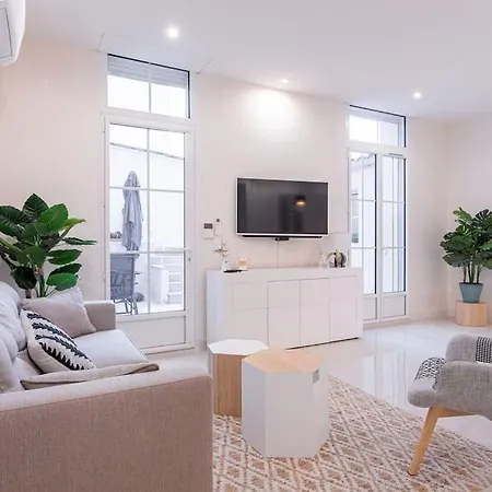 Luxury With Large Terrace On Famous Rue D'antibes! - Pasteur By Halldis