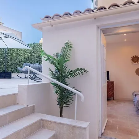 Apartmán Luxury With Large Terrace On Famous Rue D'antibes! - Pasteur By Halldis Cannes