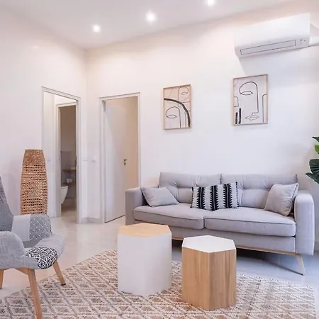 Luxury With Large Terrace On Famous Rue D'antibes! - Pasteur By Halldis *