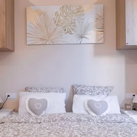 Luxury With Large Terrace On Famous Rue D'antibes! - Pasteur By Halldis * 戛纳