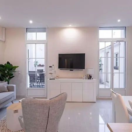 Luxury With Large Terrace On Famous Rue D'antibes! - Pasteur By Halldis *